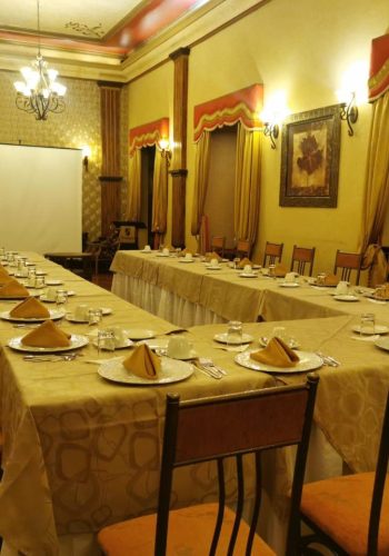 SALON COLONIAL CORPORATIVO